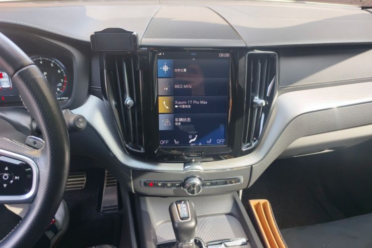 Used Volvo XC60 2019 T5 4x4 Zhiya Sport Edition China VI Standard
