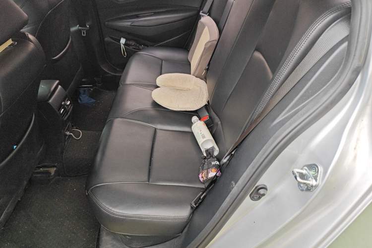 Used Toyota Corolla 2019 Dual-Engine 1.8L E-CVT GL-i Elite Edition Left Rear Seat