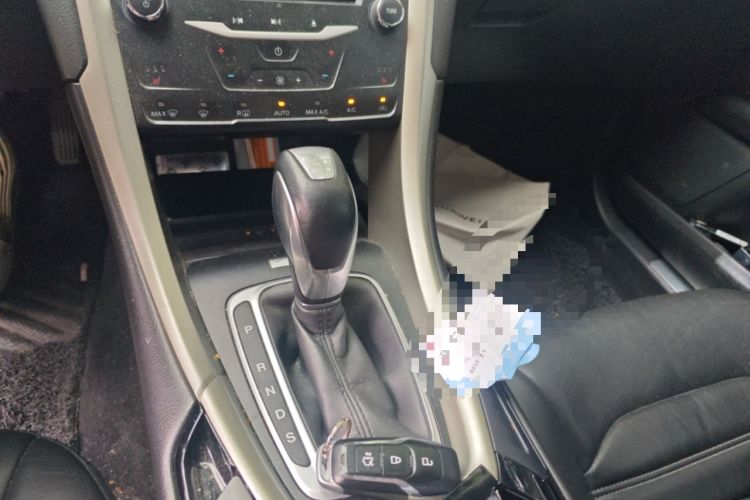 Used Ford Mondeo 2013 2.0L GTDi 200 Luxury Model Gear Lever