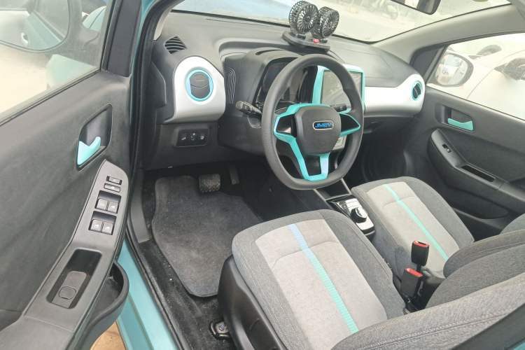 Used JMEV Xiao Qilin 2023 Joyful Edition 201km Comfort Model
