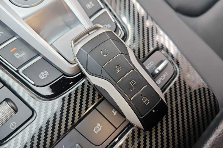 Used BYD Song Pro New Energy 2019 DM 1.5T Four-Wheel Drive Performance Edition Flagship Model