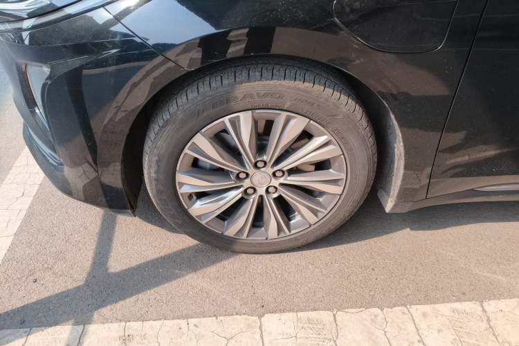 Used Hongqi E-QM5 2024 610 km PLUS Exterior 4