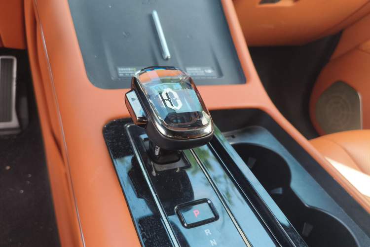 Used Hima AITO M7 2024 1.5T Four-Wheel Drive Plus Version 5 Seats Gear Lever