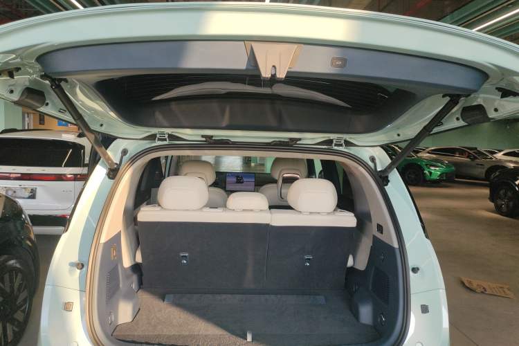 Used Zeekr MIX 2025 Long-Range Intelligent Driving Edition
