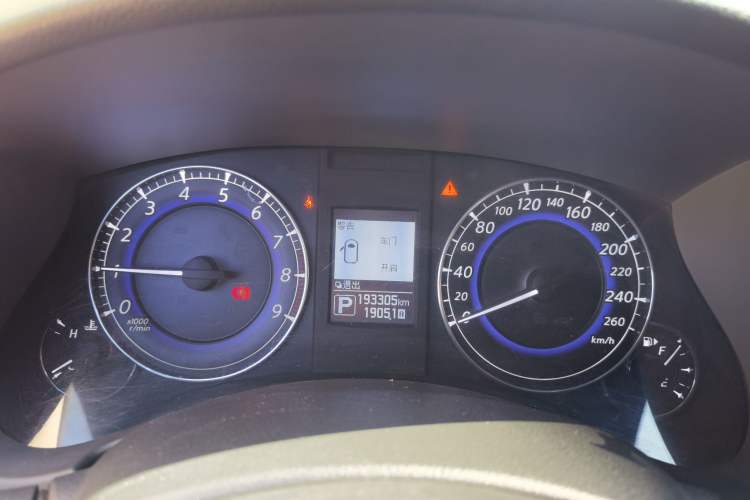 Used Infiniti QX50 2015 2.5L Luxury Edition Instrument Cluster