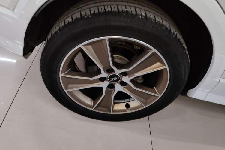 Used Audi Q2L 2023 35TFSI Fashion Dynamic Model
