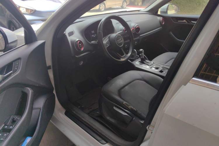Used Audi A3 2017 Limousine 35 TFSI Ambition Edition
