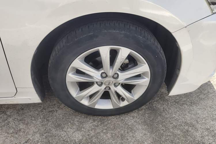 Used Lexus CT 2014 CT200h Elite Edition Monochrome Right Front Wheel Hub