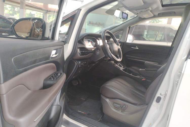 Used GAC Trumpchi M6 2019 270T DCT Luxury Edition (6-seater) China VI