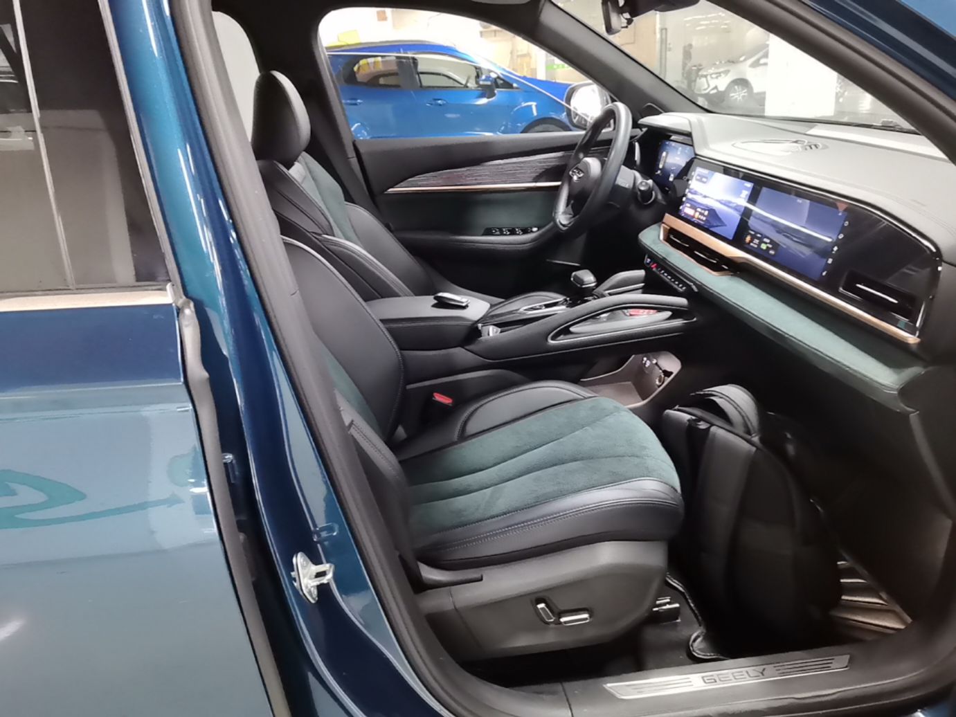 Geely Auto Monjaro L 2021 2.0TD DCT EVO Two-Wheel Drive Prestige Version — снимка 19