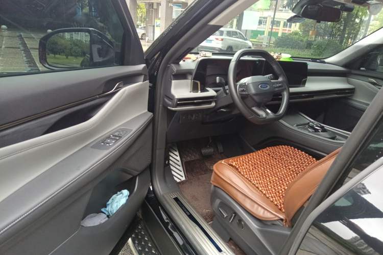 Used Ford Edge 2023 Ford Explorer L 2.0T EcoBoost Two-Wheel Drive 5-Seater Fashion Edition Driver Seat