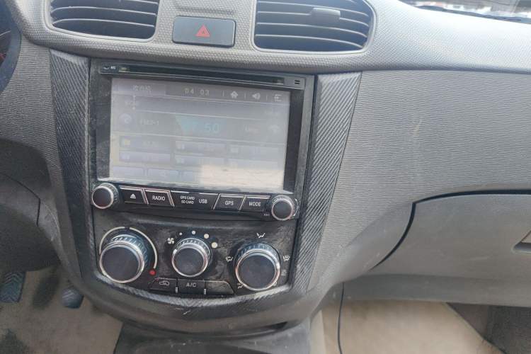 Used Wuling Hongguang 2014 1.5L S Standard Version
