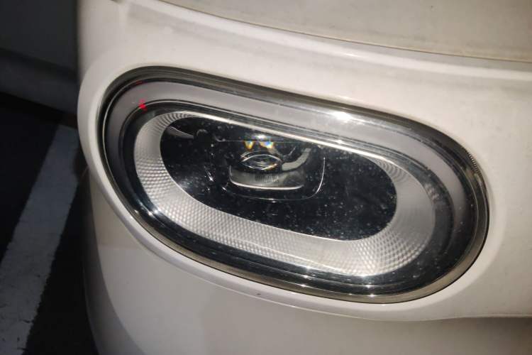 Used Wuling Hongguang MINIEV 2024 3rd Generation 215km Youth Edition Right Front Headlight