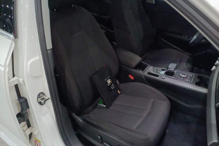 Used Audi A4L 2018 30th Anniversary Edition 40 TFSI Trendy Model
