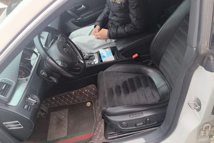 Used Volkswagen FAW-Volkswagen CC 2013 1.8TSI Luxury Model Left Front Seat