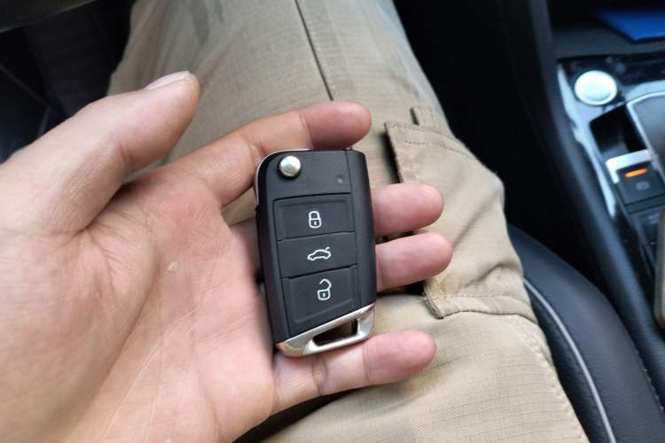 Used Volkswagen Tiguan L 2023 330TSI Automatic Two-Wheel Drive R-Line Enjoyment Edition Interior 1