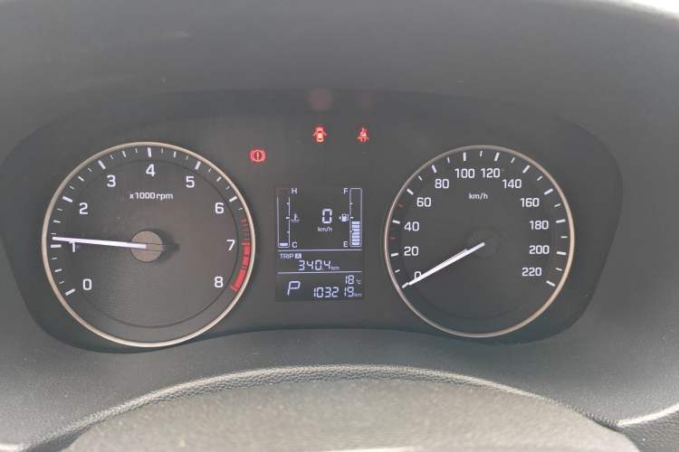 Used Hyundai ix25 2015 1.6L Automatic Two-Wheel Drive Smart GLS Trim Instrument Cluster