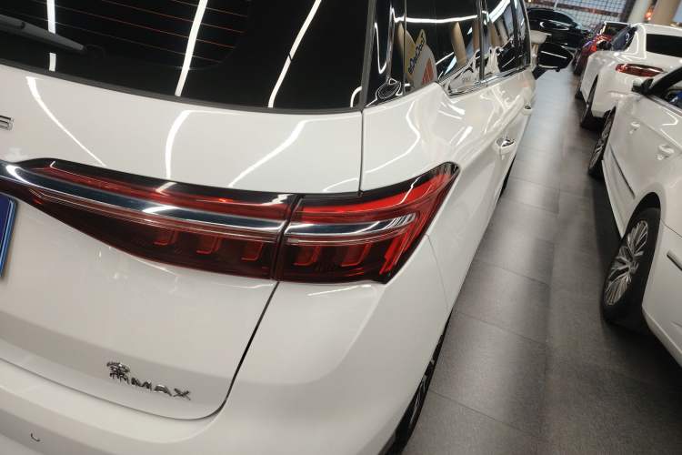 Used BYD Song MAX 2021 Upgraded Model 1.5T Automatic Luxury 6-Seater
