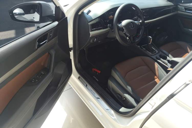 Used Volkswagen Lavida 2021 280TSI DSG Luxury Edition Driver Seat