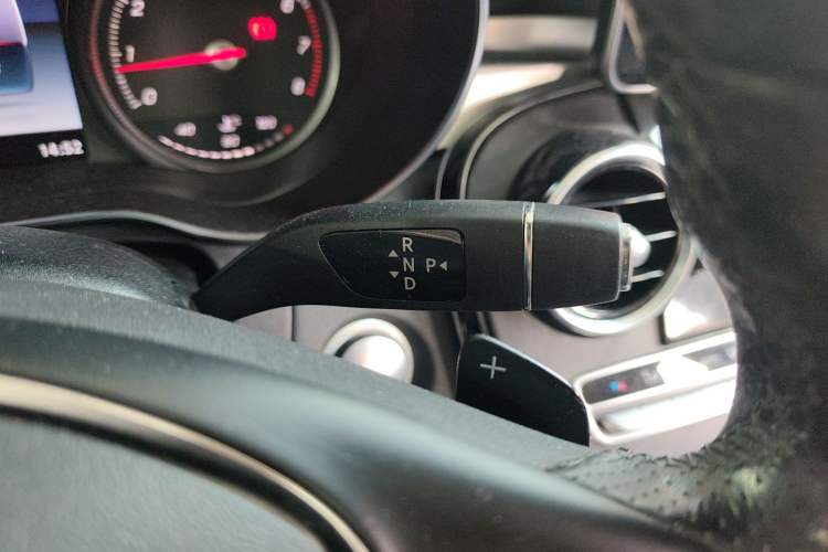 Used Mercedes-Benz C-Class 2017 C 200 L Sport Edition Gear Lever