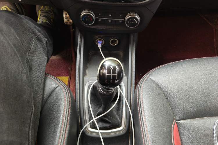 Used Haval H1 2015 1.5L Manual Luxury Model