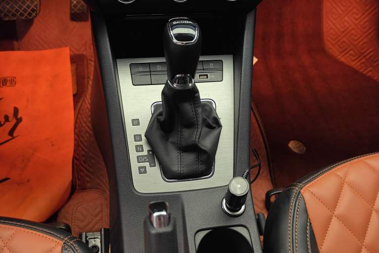 Used Skoda Octavia 2019 1.5L Automatic Smart Drive Luxury Edition China VI Standard