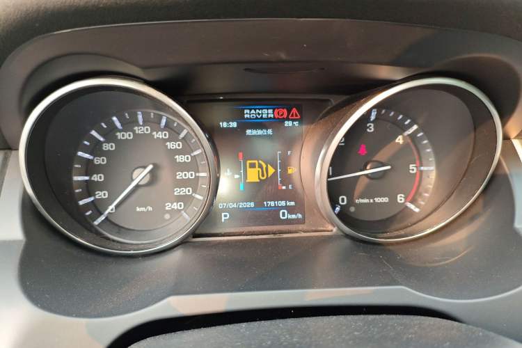 Used Land Rover Range Evoque 2013 2.2T 5-Door Diesel Edition Instrument Cluster