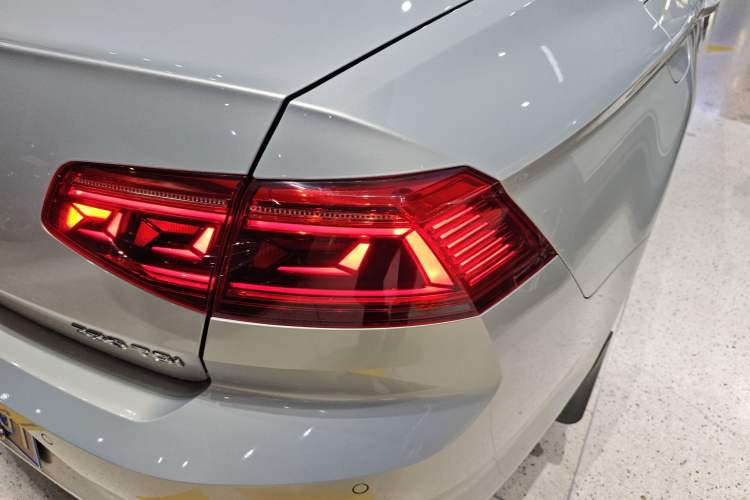 Used Volkswagen Magotan 2020 330TSI DSG Leading Model