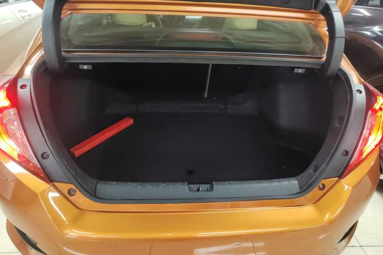 Used Honda Civic 2016 220TURBO CVT Luxury Edition