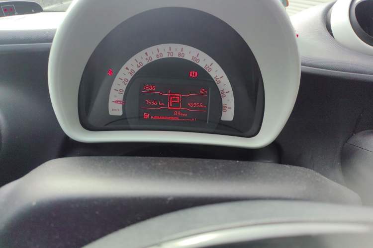 Used smart forfour 2018 1.0L 52 kW Dynamic Edition