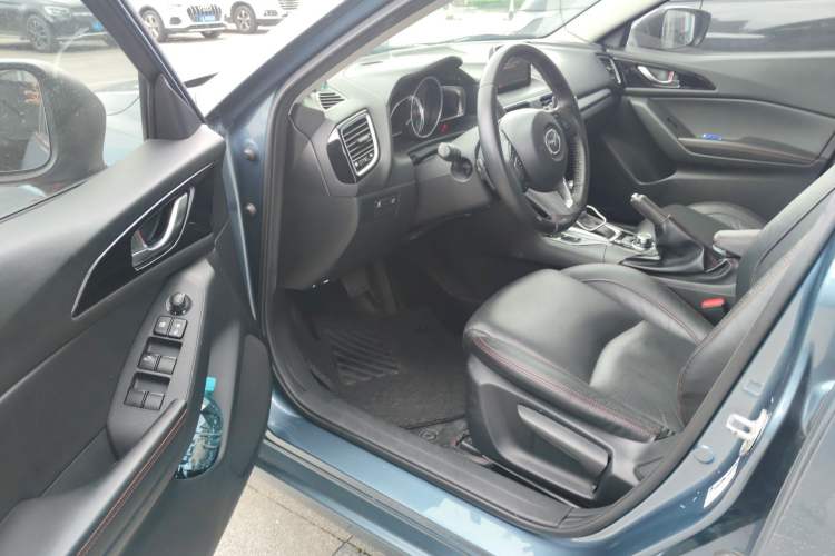 Used Mazda 3 Axela 2016 Sedan 2.0L Automatic Flagship Model Driver Seat