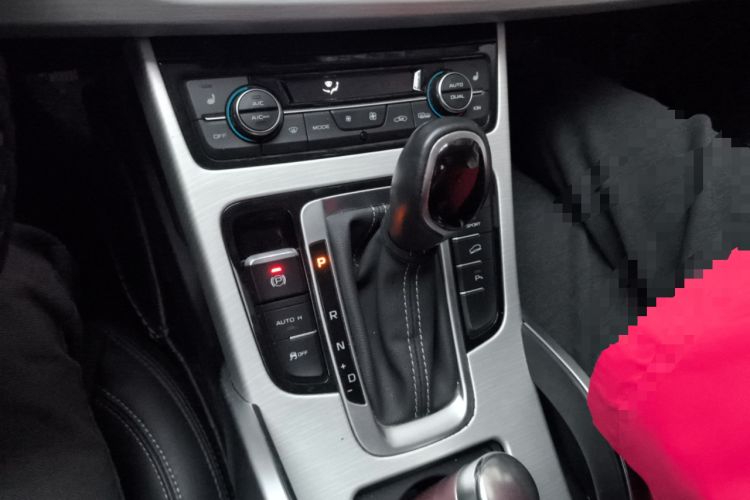 Used Geely Auto Emgrand X7 Sport 2018 1.8TD Automatic Two-Wheel Drive Smart Connect 4G Internet Edition