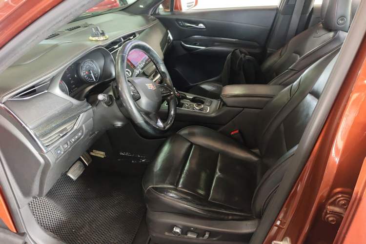 Used Cadillac XT4 2018 28T 4x4 Platinum Sport Edition
