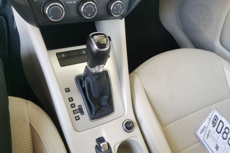 Used Skoda Octavia 2017 1.6L Automatic Chuanxing Edition
