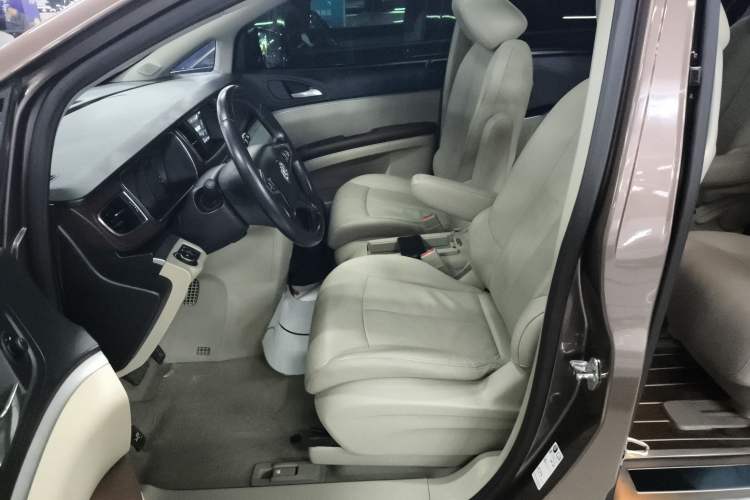 Used Buick GL8 2018 28T Luxury Model China VI Standard
