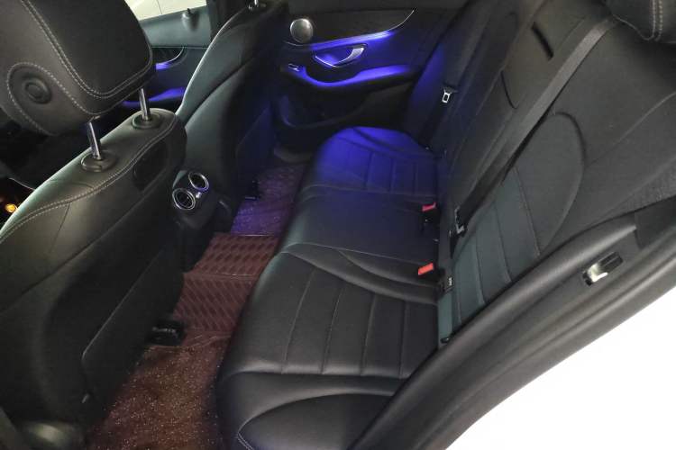 Used Mercedes-Benz C-Class 2015 C 200 station wagon
