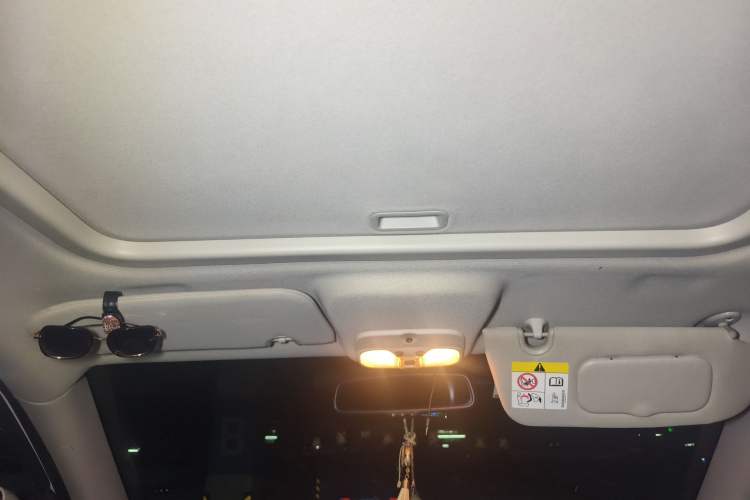 Used Jeep Compass 2014 2.4L four-wheel drive luxury version
