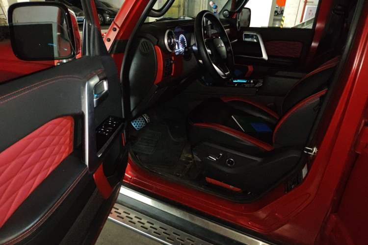 Used BAIC Off-Road BJ40 2023 2.0D Automatic Four-Wheel Drive Blade Hero Edition Adventurer Type Driver Seat