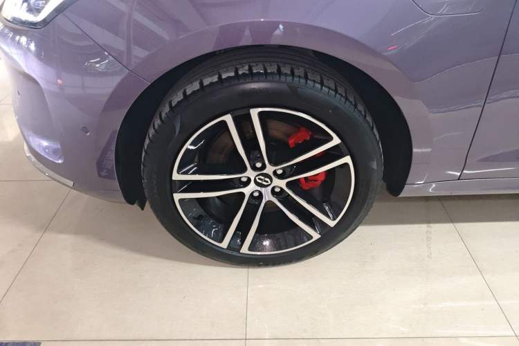 Used Hima AITO M5 2025 Extended-Range Ultra All-Wheel-Drive Version Exterior 4