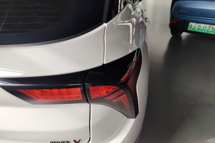 Used NETA V 2022 Chao 400 Lite Right Rear Taillight