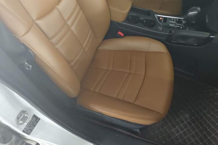 Used Dongfeng Fengdu MX5 2016 2.0L Automatic Flagship Edition
