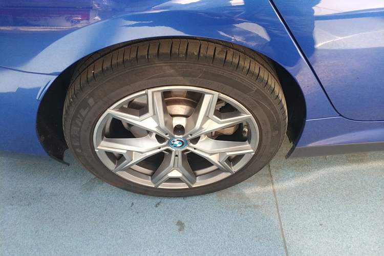 Used BMW i3 2024 eDrive 35 L
