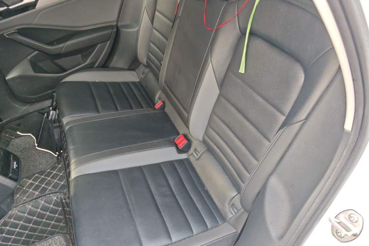 Used Volkswagen Sagitar 2019 280TSI DSG Comfort Version China VI Standard Left Rear Seat