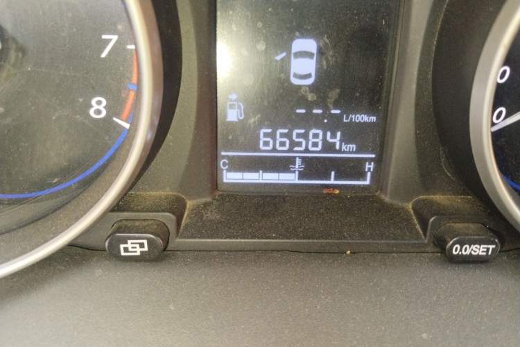 Used FORTHING Joyear X5 2015 1.6L Manual Luxury Model
