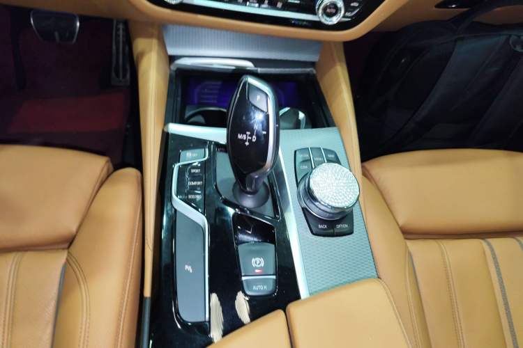 Used BMW 5 Series (Import) 2018 525i M Sport Package