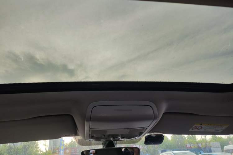 Used Volkswagen Sagitar 2018 1.6L Automatic Comfort Model Headliner