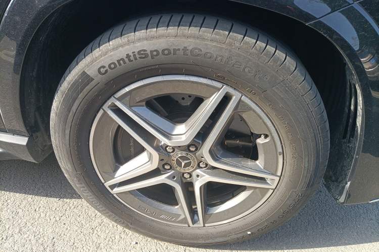 Used Mercedes-Benz GLE 2024 GLE 450 4MATIC Stylish Model Right Front Wheel Hub