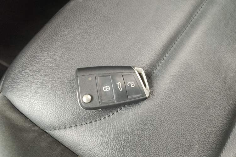 Used Volkswagen Tiguan L 2018 330TSI Automatic Two-Wheel Drive Luxury Edition