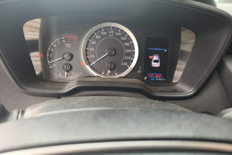 Used Toyota Levin 2019 185T CVT Luxury Edition China VI Standard Odometer Close Up