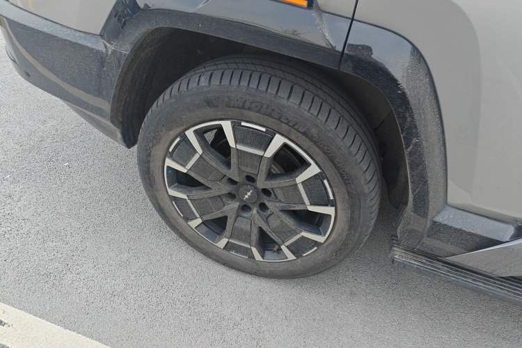 Used Formula Leopard 8 2025 Smart & Brave Flagship Edition 7 Seats